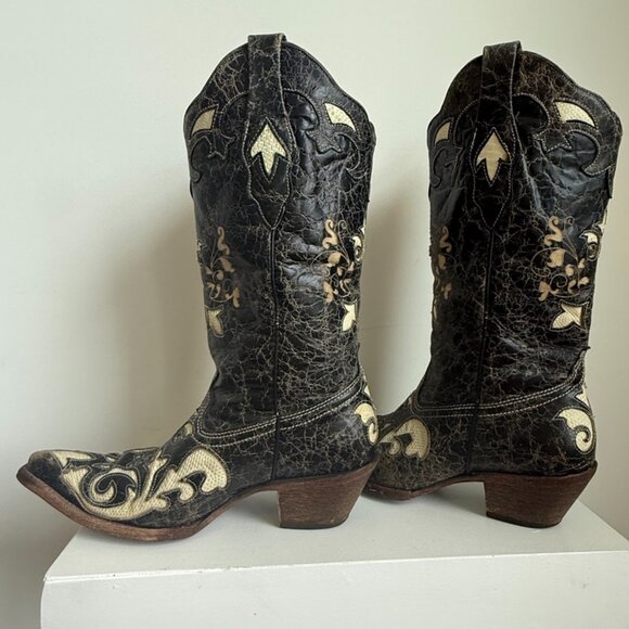 Corral Cowgirl Boots - Black Leather - White Snakeskin Inlay - Rare Vintage 7.5M - Picture 1 of 8
